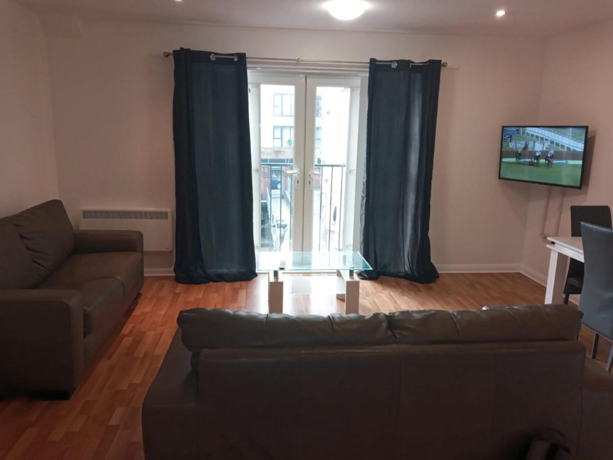 Ferienwohnung Freyas Manchester Exterior foto